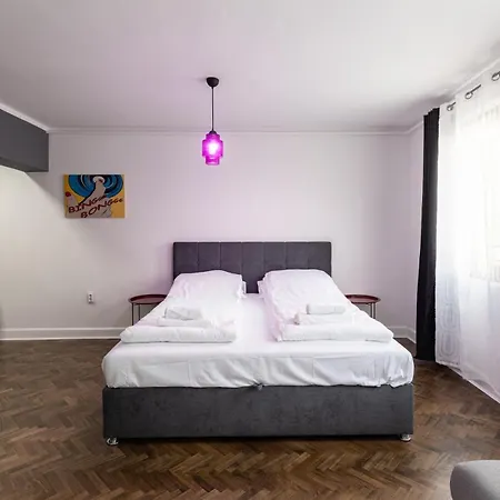 Five Points I - By Bascarsija Free Parking *