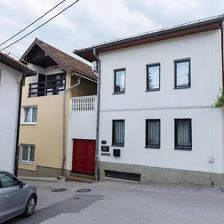 Five Points I - By Bascarsija Free Parking * Sarajevo